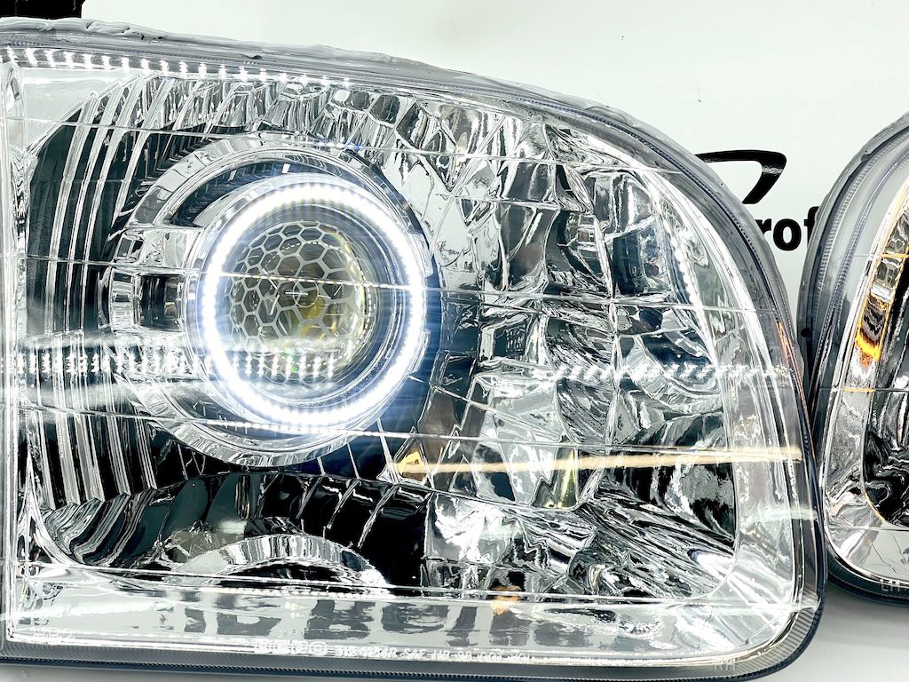00-07 Toyota Tundra Custom Switchbacks LED Retrofit Projector Headlights